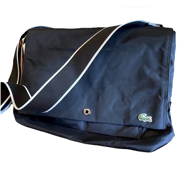 Lacoste Vintage Messenger Crossbody lap top Messenger Bag-SMALL INK MARKS INSIDE - Picture 1 of 9